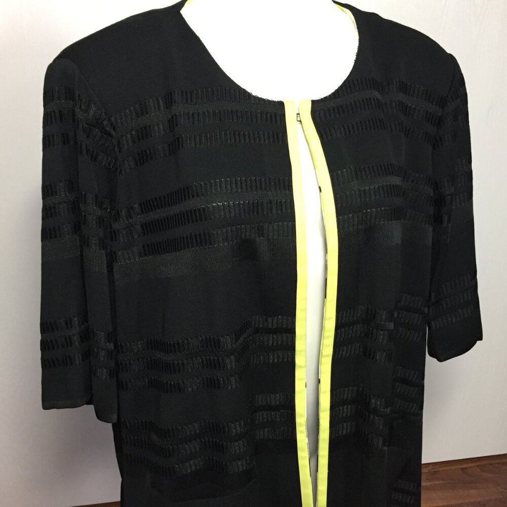 Ming Wang 2X Cardigan Short Sleeve Black